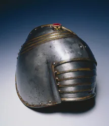 Pauldron för höger axel (blått stål med förgyllda bårder)