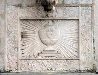 Representation av den heliga gralen i katedralen i Milano (Duomo di Milano)