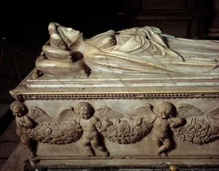 Ligger av Ilaria del Carretto (1379-1405), hustru till Paolo Guinigi (1376-1432) italiensk politiker (Ilaria del Carrettos begravningsmonument, fru till Paolo Guinigi) Marmorskulptur av Jacopo della Quercia (1371 / 74-1438-) 14068 1407 Lucca (Lucca), kated