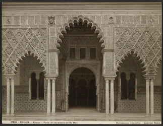 Alcázar, dörröppning till de moriska kungarnas sovrum