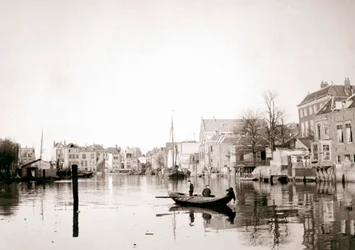 Båt på kanalen, Dordrecht, Nederländerna, 1898.