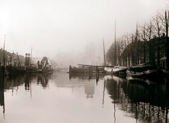 Kanalbåtar, Dordrecht, Nederländerna, 1898.