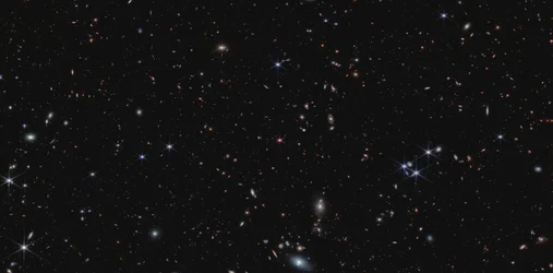 Quasar J0100+2802 (NIRCam-bild)