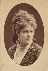 Porträtt av pianisten och kompositören Sophie Menter 1846-1918, 1893.