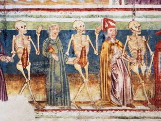 Hrastovlje befästa kyrka, Trefaldighetskyrkan, Döden som åtföljer biskop och munk, Dödsdansen (1490), detalj från fresker av Janez Iz Kastva, Slovenien