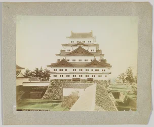 Nagoya slott, Japan (handfärgat svartvitt foto)