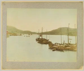Onomichi, Bingo, Japan (handfärgat svartvitt foto)