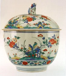 Skål med lock, Edo Period (målat porslin)