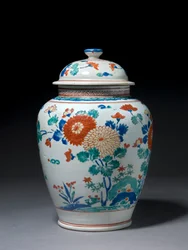Burk med lock, ca 1670-80 (kakiemonporslin)