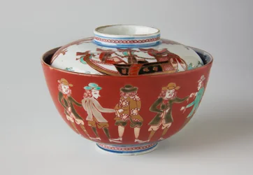 Risskål och lock, möjligen 1800-tal (Ko-Imari ware, porslin med underglasyr blå och överglasyr emalj)