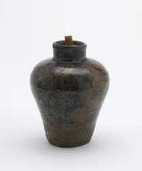 Tecaddie, i burkform, används som flaska för godiskellets, Aichi-prefekturen, Edo-period (keramik)