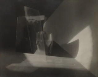 [Still-Life Abstraction], c.1923 (silvertryck av gelatin)