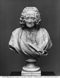 Byst av Voltaire