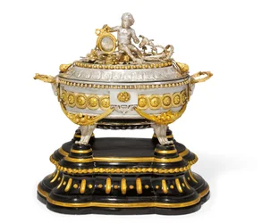 Soppterrin, lock och ställ, Malines, ca 1780 (förgylld metall & silver) (se även 430298)