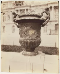 Versailles, vas från Ballin