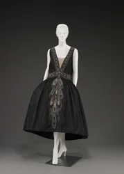 Aftonklänning (Robe De Style) (blandade media)