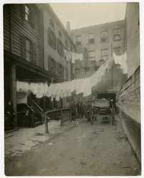 11 Christopher Street, Greenwich Village, New York, USA, ca 1917-20 (foto av gelatinsilver)