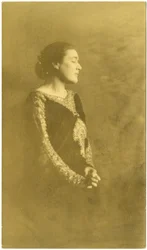 Fanny Hurst, ca 1909-20 (foto av gelatinsilver)
