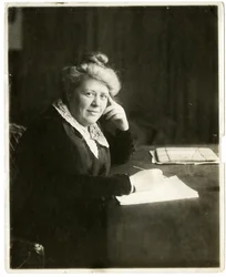 Jane Martin, annonsör, ca 1905-20 (foto av gelatinsilver)