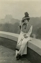 Viola Allen, ca 1920-30 (foto av gelatinsilver)