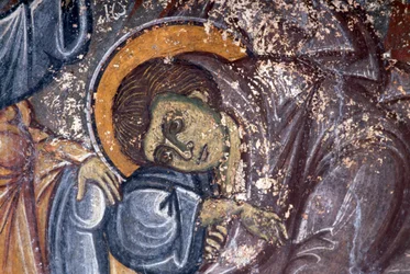 Helgonfigur, av Ioannis Pagomenos, detalj av fresk i den bysantinska kyrkan St George, Anidri, Kreta, Grekland (foto)