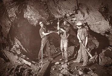 Boring an Upper, East Pool Mine, illustration från 