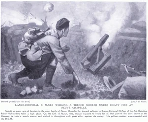 Lance Corporal P McNee arbetar med en skyttegravsgranat under kraftig eldgivning vid Neuve Chapelle.