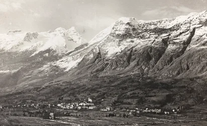 Album "Mitt världskrig - minnen av sydvästra fronten i Kärnten, Italien, Trentino-Alto Adige) 31/03/1915-12/11/1918 - Josef Zohles Wien ": Mount Rombon (s/v foto)