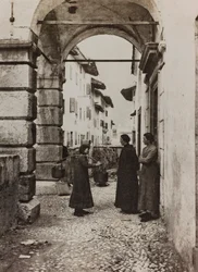 Album "Mitt världskrig - minnen av sydvästra fronten i Kärnten, Italien, Trentino-Alto Adige) 31/03/1915-12/11/ 1918 - Josef Zohles Wien ": utsikt över Tonia (s/v foto)