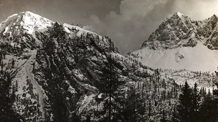 Album "Mitt världskrig - minnen av sydvästra fronten i Kärnten, Italien, Trentino-Alto Adige) 31/03/1915-12/11/ 1918 - Josef Zohles Vienna ": krigszon i Alperna (s/v p