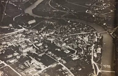 Album "Mitt världskrig - minnen av sydvästra fronten i Kärnten, Italien, Trentino-Alto Adige) 31/03/1915-12/11/1918 - Josef Zohles Wien ": vy från Villaco (s/v)