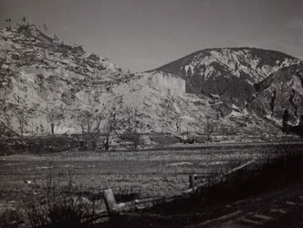 Album "Mitt världskrig - minnen av sydvästra fronten i Kärnten, Italien, Trentino-Alto Adige) 31/03/1915-12/11/1918 - Josef Zohles Wien ": Fort Hensel (s/v foto)