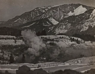 Album "Mitt världskrig - minnen av sydvästra fronten i Kärnten, Italien, Trentino-Alto Adige) 31/03/1915-12/11/ 1918 - Josef Zohles Wien ": krigszon (s/v foto)