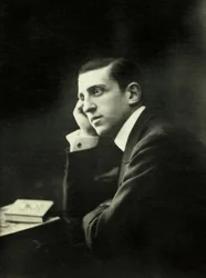 Porträtt av Henry Bernstein, ca 1910 (foto)