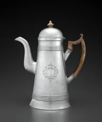 Kaffekanna, c. 1814-1825 (tenn, trä)