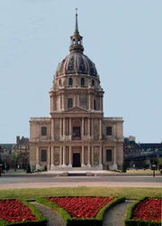 Södervy av kupolen på Hotel des Invalides realiserad av Jules Hardouin Mansart (1646-1708) på ett projekt av Liberal Bruand. 1679-1708 Paris - Kupolen på Hotel des Invalides, byggd 1679-1708 av Hardouin Jules Mansart (1646-1708). Paris, Frankrike
