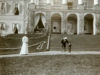 Tsarina Alexandra Fyodorovna med Tsarevich Alexei av Ryssland, c1907-c1910.