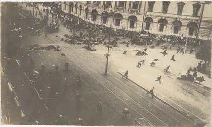 Regeringstrupper skjuter mot demonstranter, 4 juli 1917, 1917