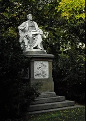 Monument till hyllning till den österrikiske kompositören Franz Peter Schubert (1797-1828). Skulptur av Karl Kundmann (1838-1919) 1872. Wien, Stadtpark, Österrike