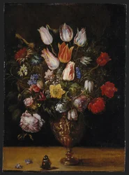 Blommor i en vas