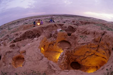 Shiqmim, ca 4200 f.Kr., kopparåldersby med underjordisk lagring, Israel
