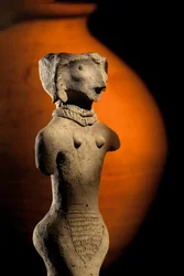 Urkesh; Hurriska; Imperiet; Syrien; 2400 f.Kr; Giorgio Buccellati; Arkeologi; EAME, artif..., 2004 (foto)