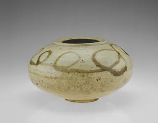 Burk med design av en drake, Hwanghaedo-provinsen, Choson-perioden, andra hälften av 1600-talet (porslin med järndekoration under transparent glasyr)