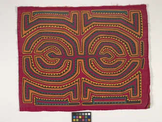 Skjortapanel (Mola) (foto)