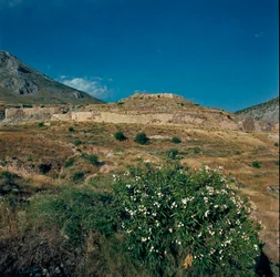 Utsikt över platsen för den antika staden Mykenes, på Peloponnesos (1500-1100 f.Kr.) Grekland