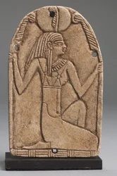 Plaque of Maat (fajans) (se även 325655, 325656 och 325658)