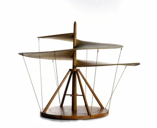 Modell av luftskruven efter Leonardo da Vincis teckning, flygmaskin, helikopterns föregångare - Leonardo da Vinci-museet för vetenskap och teknik, Milano