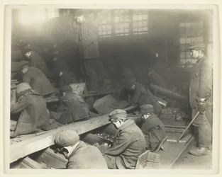 En vy över arbetare i Ewen Breaker från Pennsylvania Coal Company