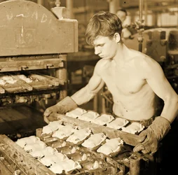 Fabriksarbetare på Paragon Rubber Company, Massachusetts. 1936