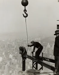 Högt uppe på Empire State Building, N.Y.